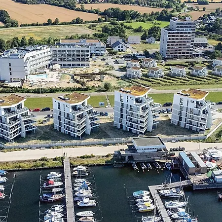 דירה 6 Person In